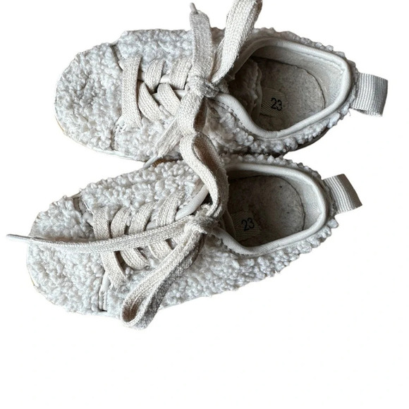 Zara Baby Kids Sherpa Shoes in Cream Beige | size 23 / US 7 - Picture 4 of 4